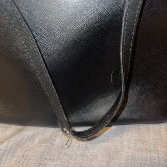 Michael Kors Outlet Black Jet Set Travel Large Saffiano Leather Tote Bag - Picture 10 of 12